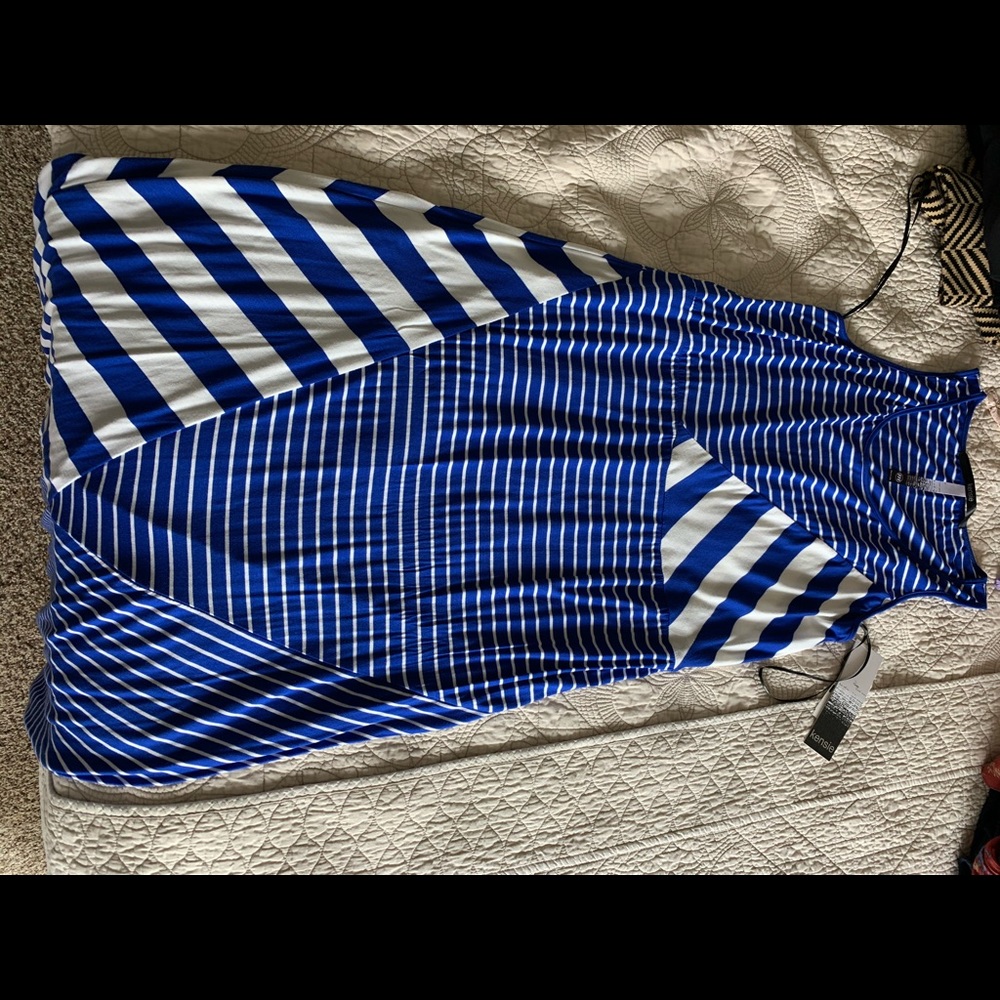 Kenzie scoop neck dress M